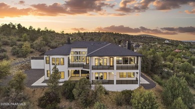 Extensively reimagined beginning in 2020, this modern luxury - photo 2