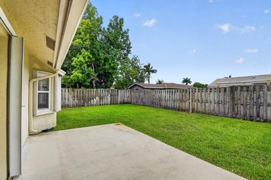Immaculate 3 bedroom, 2 bathroom home with oversized side entry - photo 36