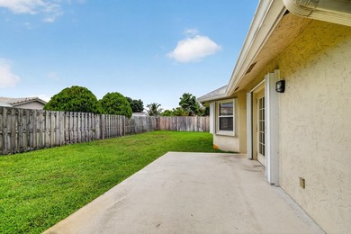 Immaculate 3 bedroom, 2 bathroom home with oversized side entry - photo 37