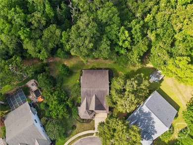 Tucked away on a quiet cul-de-sac and just a short walk to the - photo 41