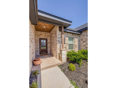 Additional listing photo 1