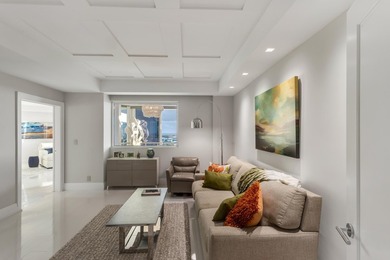One of the tallest penthouses in the area, located in a - photo 48