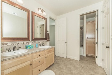 Welcome to this stunning Granville-built Spanish Bay model - photo 49