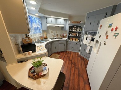 Welcome to Clover Leaf Farms a 55+ age-qualified active and - photo 3