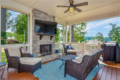 Experience Lake Martin living in this beautifully designed - photo 5