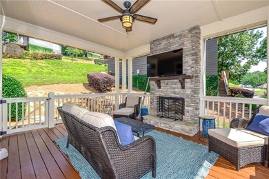 Experience Lake Martin living in this beautifully designed - photo 8