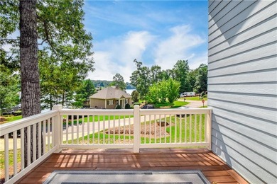 Experience Lake Martin living in this beautifully designed - photo 10