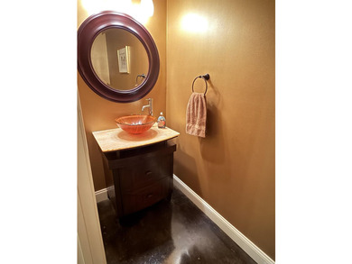Beautiful custom built home on #15 Fairway in Sage Meadow with 5 - photo 14