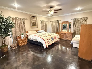 Beautiful custom built home on #15 Fairway in Sage Meadow with 5 - photo 18