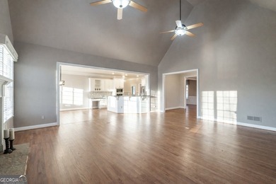 Beautiful 5-bedroom, 4.5-bath home located in the highly - photo 19