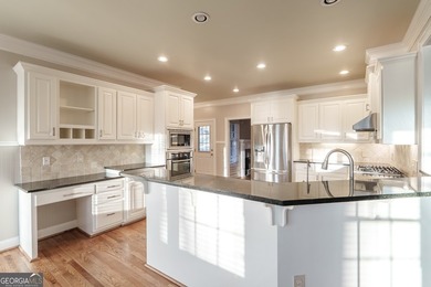 Beautiful 5-bedroom, 4.5-bath home located in the highly - photo 27