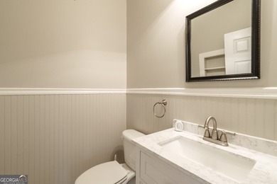 Beautiful 5-bedroom, 4.5-bath home located in the highly - photo 33