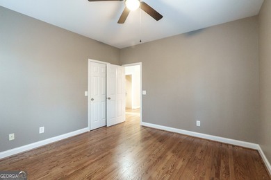 Beautiful 5-bedroom, 4.5-bath home located in the highly - photo 44