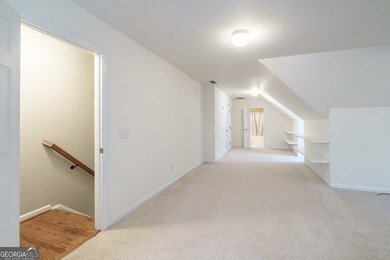 Beautiful 5-bedroom, 4.5-bath home located in the highly - photo 49