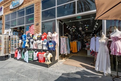 Profitable and well-established T-shirt and Gift boutique - photo 9