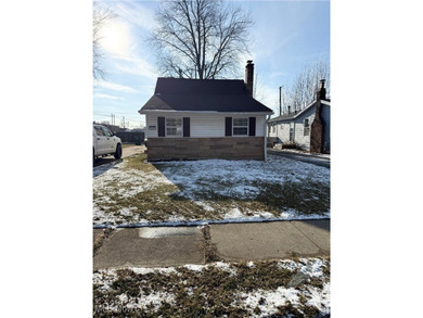 Lake Erie - Lake County Home For Sale in Willowick Ohio