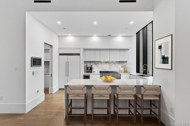 429 Kent Avenue, TH8 A striking South Williamsburg townhouse - photo 3