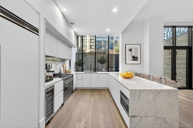 429 Kent Avenue, TH8 A striking South Williamsburg townhouse - photo 4