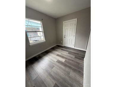 Investment opportunity or a home to call your own? Look no - photo 3