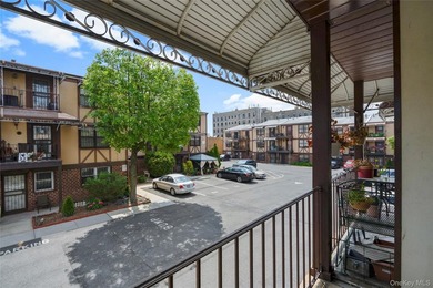 Recently renovated three-bedroom condo on the inside of Nehemiah - photo 18