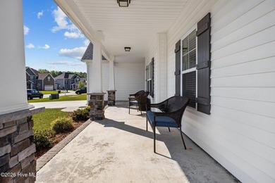 Gorgeous 400 Bellevue Court, a beautiful home offering space - photo 4