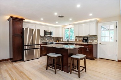 A special waterfront opportunity at 41 Mount View Avenue! This - photo 15