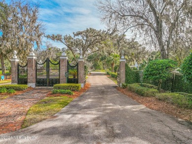 Nestled within the prestigious gates of Waterman's Bluff - photo 21