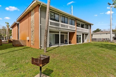 Lake front! This freshly updated condo offers a comfortable and - photo 24