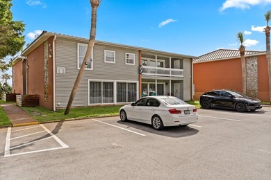 Lake front! This freshly updated condo offers a comfortable and - photo 25