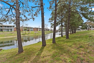 Lake front! This freshly updated condo offers a comfortable and - photo 27
