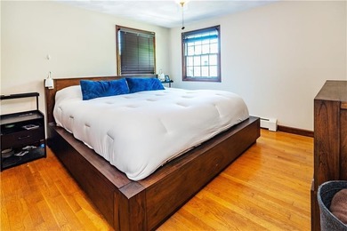 A special waterfront opportunity at 41 Mount View Avenue! This - photo 30