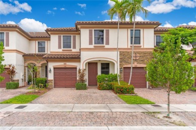 (private lake, pond, creek) Townhome/Townhouse For Sale in Hialeah Florida