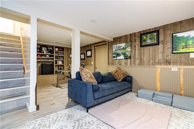 A special waterfront opportunity at 41 Mount View Avenue! This - photo 35