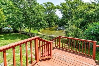 A special waterfront opportunity at 41 Mount View Avenue! This - photo 38