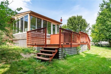 A special waterfront opportunity at 41 Mount View Avenue! This - photo 39