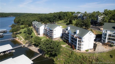 Experience the best of the Lake in this lakefront 2-bedroom - photo 40