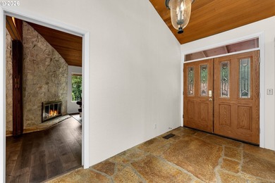 Escape to your own private Pacific Northwest retreat, where - photo 5