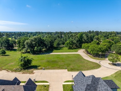 East Texas Garden Home Lot in Prestigious Eagles Bluff - photo 2