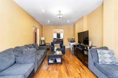 JUST LISTED! SPACIOUS 4 BEDROOM, 2 BATHROOM HOME IN BROOKLYN NY - photo 4