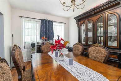 JUST LISTED! SPACIOUS 4 BEDROOM, 2 BATHROOM HOME IN BROOKLYN NY - photo 7