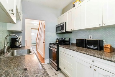 JUST LISTED! SPACIOUS 4 BEDROOM, 2 BATHROOM HOME IN BROOKLYN NY - photo 9