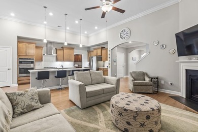 Three-bedroom, three-bathroom Craftsman-style home with a - photo 14