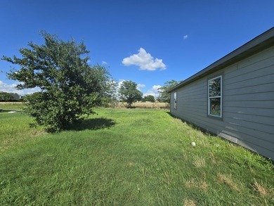 Fully occupied, income-producing duplex ready for your next - photo 14