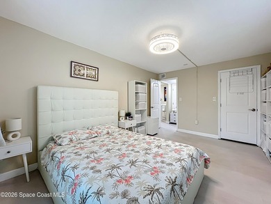 Renovated easy maintenance first floor unit updated with - photo 20
