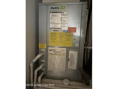 Renovated easy maintenance first floor unit updated with - photo 26