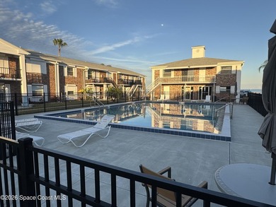 Renovated easy maintenance first floor unit updated with - photo 28