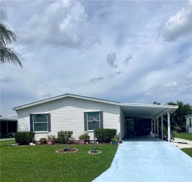 (private lake, pond, creek) Home For Sale in Port Saint Lucie Florida