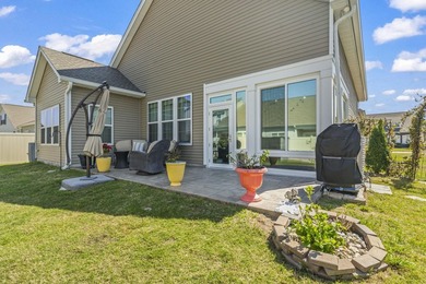 Three-bedroom, three-bathroom Craftsman-style home with a - photo 32