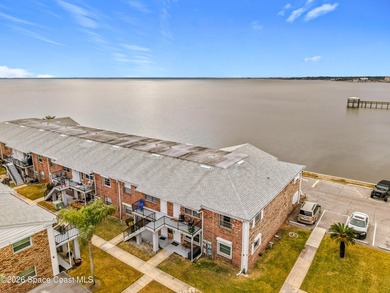 Renovated easy maintenance first floor unit updated with - photo 32
