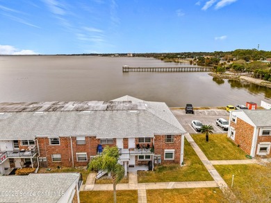 Renovated easy maintenance first floor unit updated with - photo 33